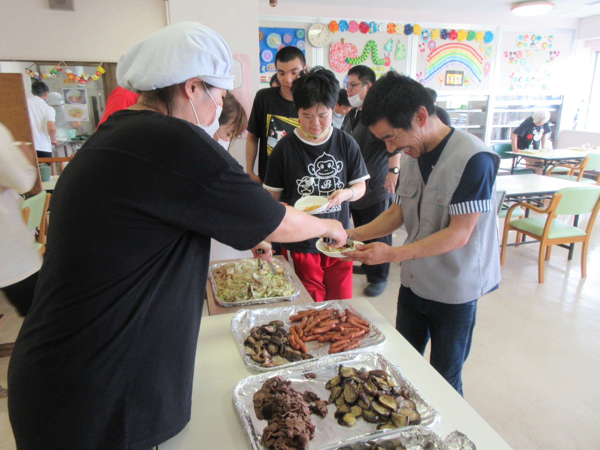 楽しい食事レクリエーション 焼肉会 社会福祉法人宮崎県社会福祉事業団